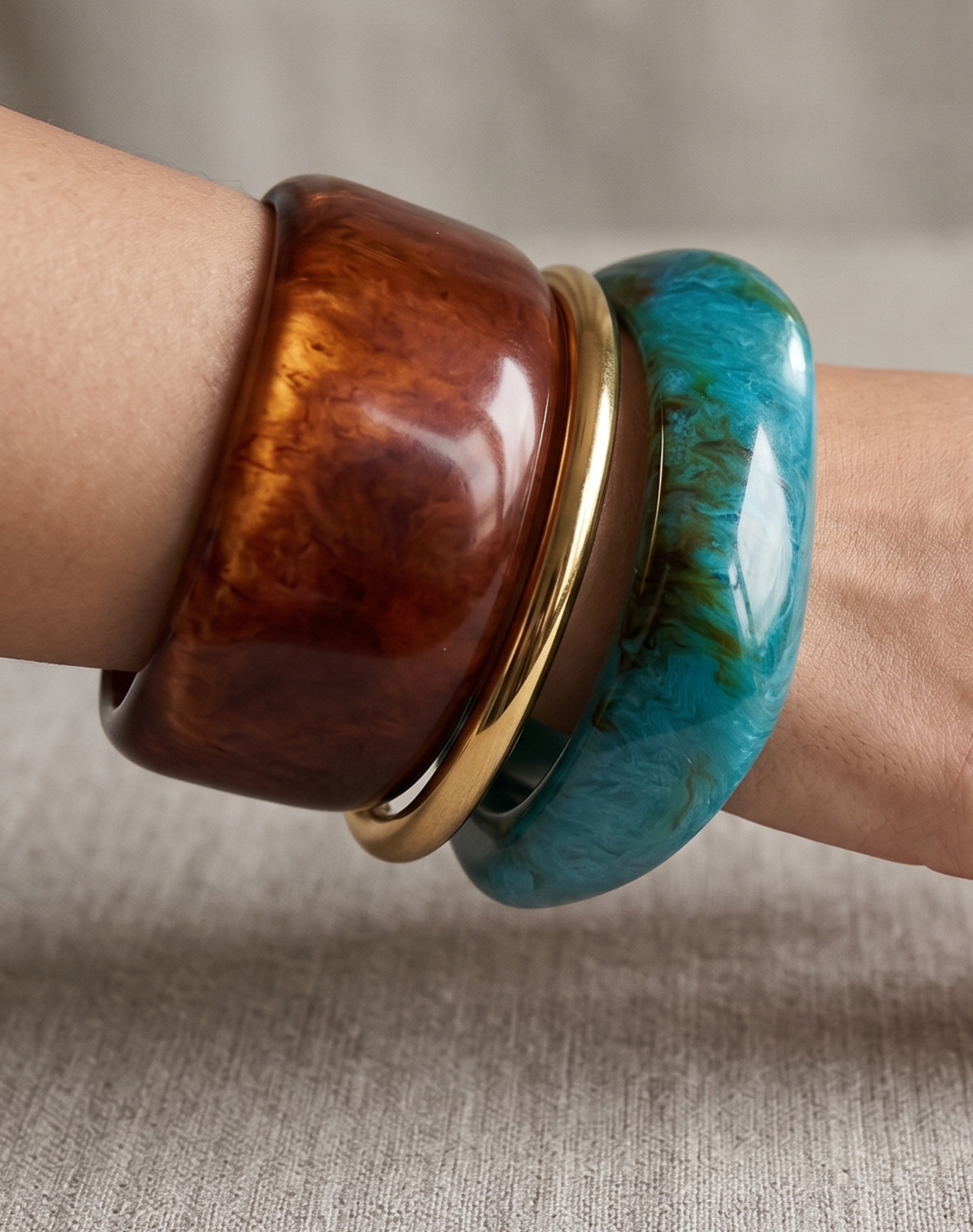 Laguna Beach Editorial Resin Bangle Set